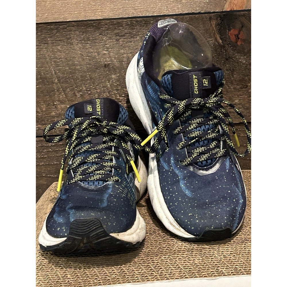 Brooks Ghost 12 Women's Running Shoes in Navy with Yellow Accents